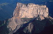 Vercors : La face nord-ouest du Mont Aiguille