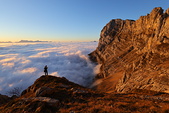 Vercors, sous les falaises